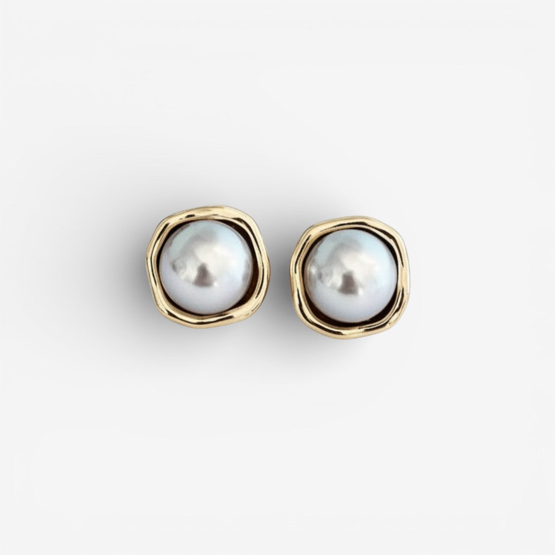 Chic Black Pearl Drop Earrings