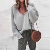 Daisey - Cozy V-Neck Jumper with Relaxed Fit