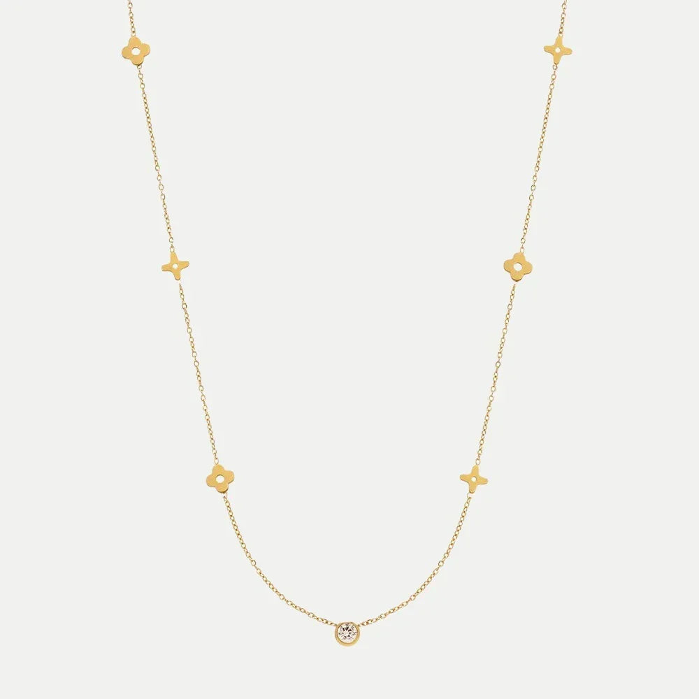 Karine – Gold Necklace Featuring Vibrant Accents