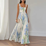 LYRA | Chic Floral Maxi Dress Featuring a Flattering Pleated Design