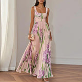 LYRA | Chic Floral Maxi Dress Featuring a Flattering Pleated Design