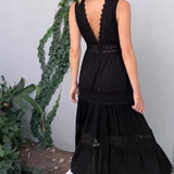 Aurélie | Sophisticated V-Neck Lace Dress