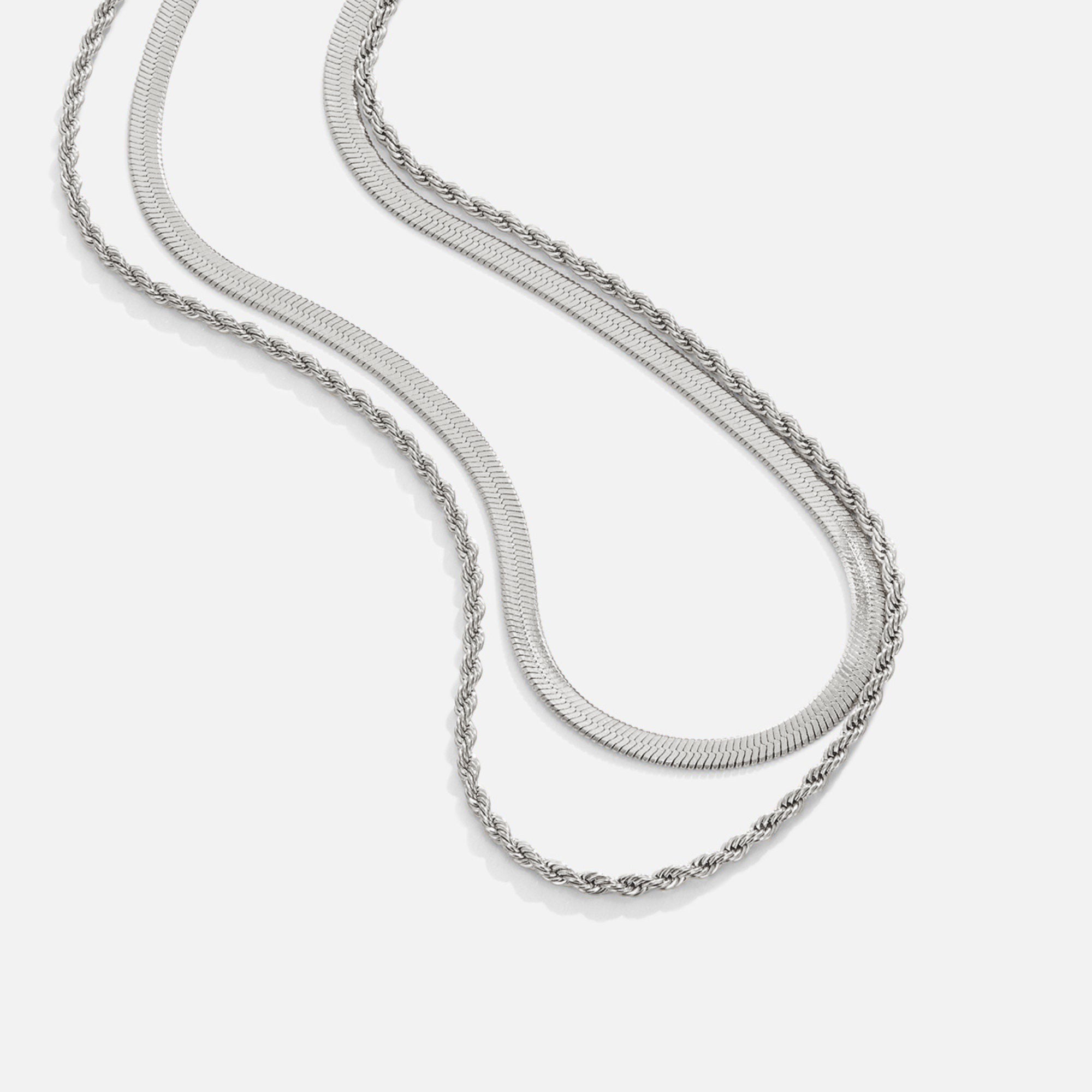 Sabine – Circular Pendant Gold Necklace