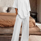 Jannessa - Casual set with oversized shirt and straight-leg trousers
